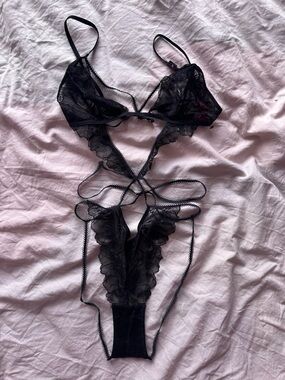 La Senza Black Lace Strappy Lingerie Bodysuit Set S/P